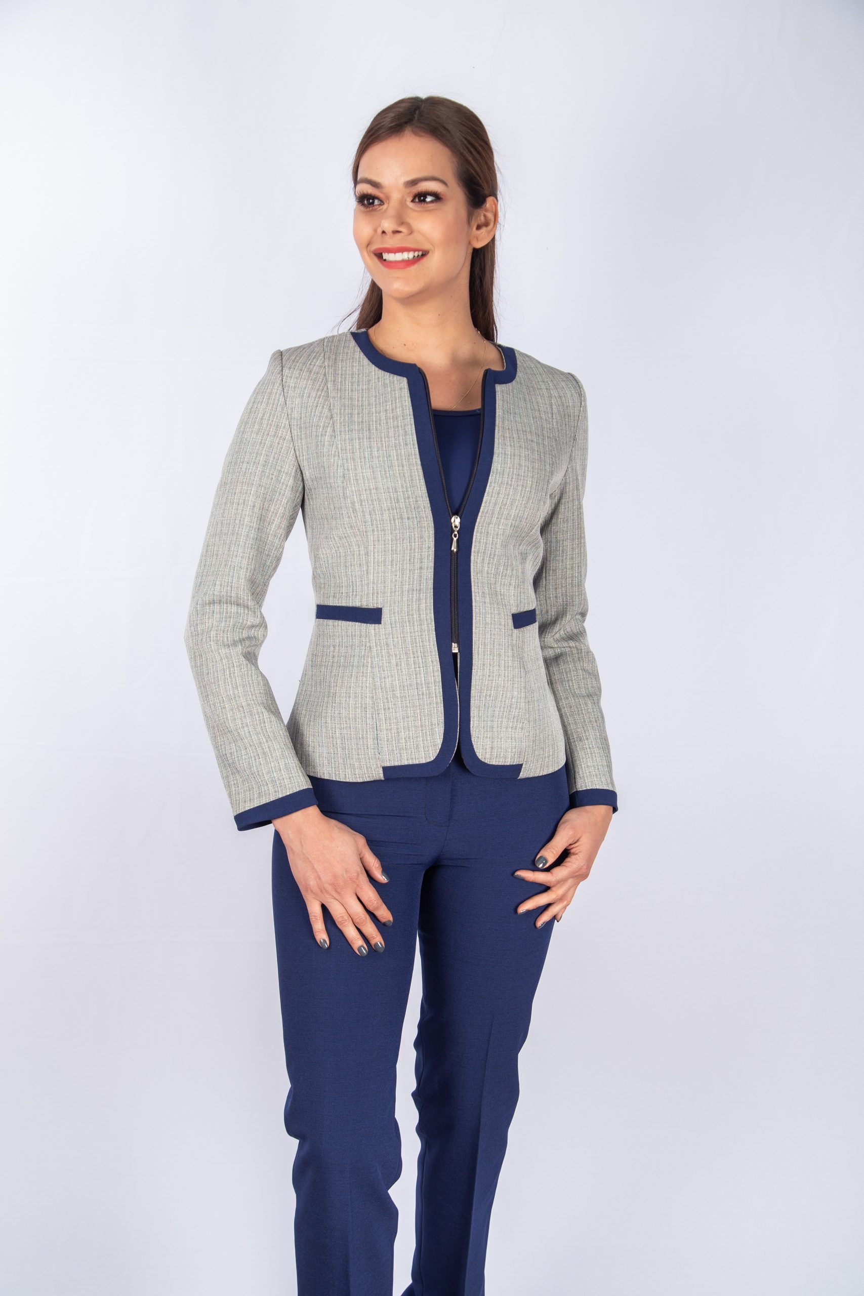 ITEM 2 DEL SASTRE ADRIANA scaled